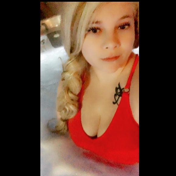 Meet your Posher, Chelsea - Picture 1 of 1